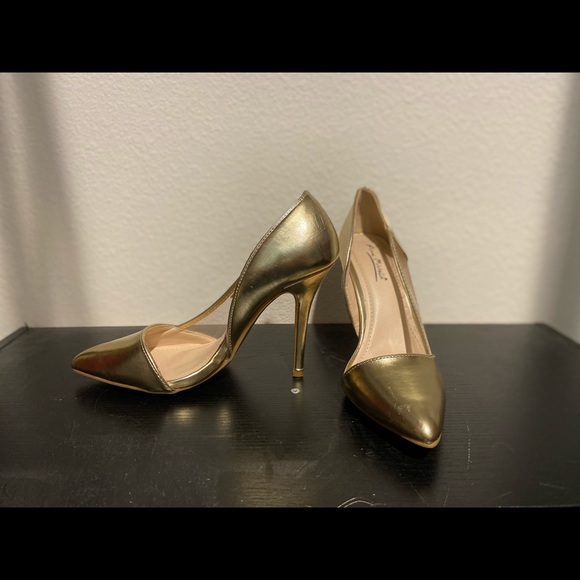 NWOT Anne Michelle Pointed Toe Heels- Gold Metallic Size 7.5 - Picture 4 of 7